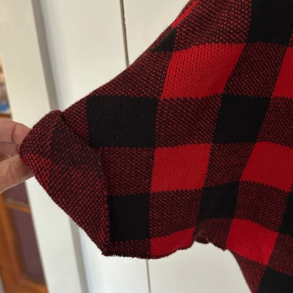 Plush Fringe Jacket Poncho in Buffalo Check Plaid OS Tartan Cape Jacket - Picture 5 of 8